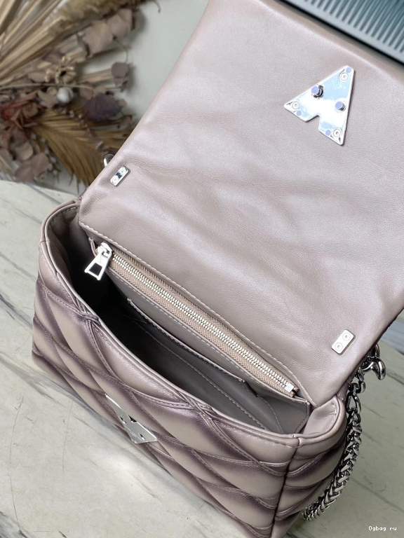 GO-14 MM VUITTON LOUIS 0816